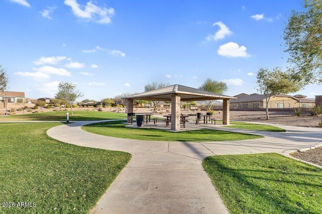 2033 E SADDLEBROOK Road, Gilbert, AZ 85298
