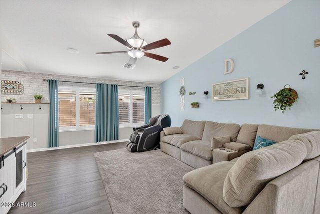 2033 E SADDLEBROOK Road, Gilbert, AZ 85298