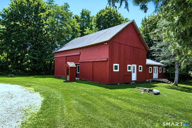 18 East Street, Bethlehem, CT 06751