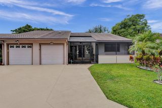 96 Mayfair Lane, Boynton Beach, FL 33426
