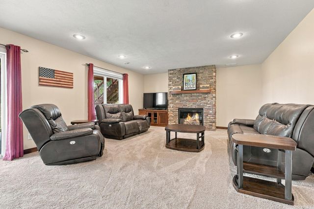 4421 118th Avenue NE, Blaine, MN 55449