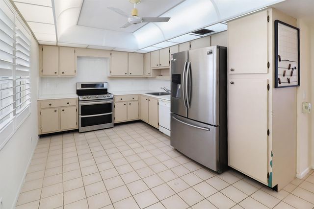 3095 N Course Drive 409, Pompano Beach, FL 33069
