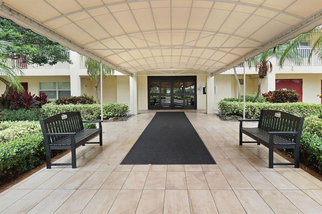 3095 N Course Drive 409, Pompano Beach, FL 33069