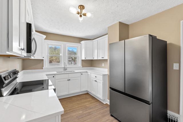 14 MULBERRY ST, Staunton, VA 24401