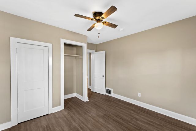 14 MULBERRY ST, Staunton, VA 24401