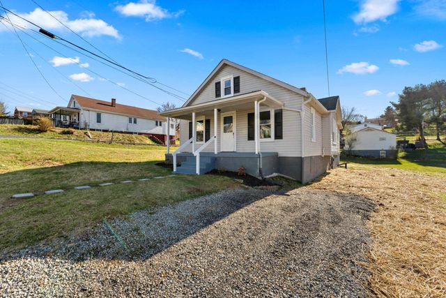 14 MULBERRY ST, Staunton, VA 24401