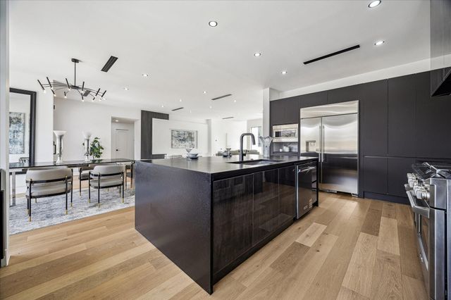 5055 Yarwell Drive, Houston, TX 77096