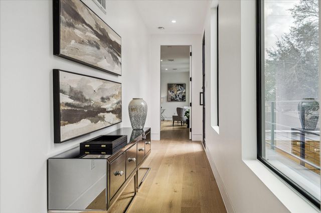 5055 Yarwell Drive, Houston, TX 77096