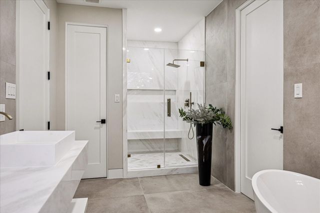 5055 Yarwell Drive, Houston, TX 77096