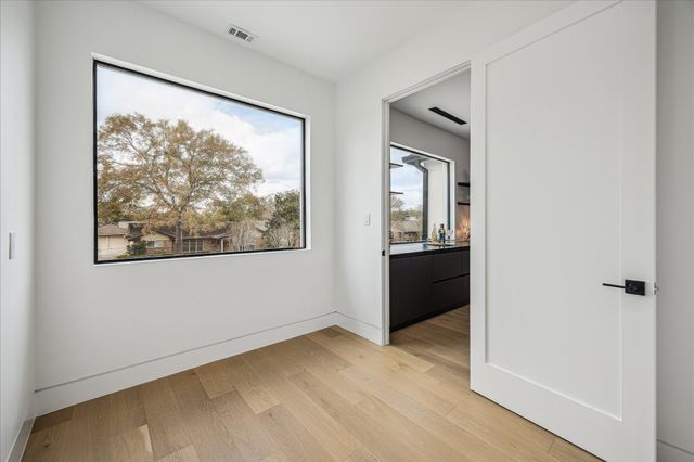 5055 Yarwell Drive, Houston, TX 77096