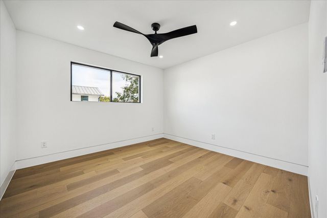 5055 Yarwell Drive, Houston, TX 77096