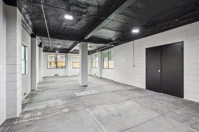 5055 Yarwell Drive, Houston, TX 77096