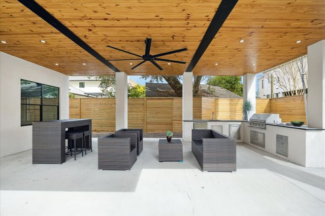 5055 Yarwell Drive, Houston, TX 77096