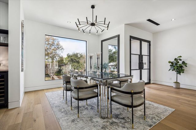 5055 Yarwell Drive, Houston, TX 77096