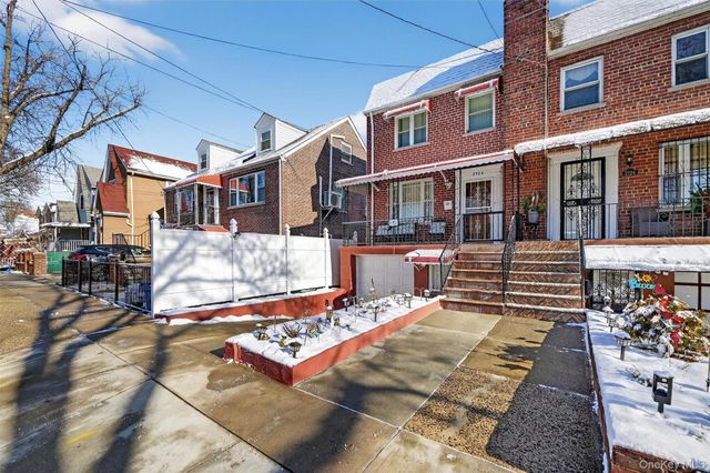 2726 Fenton Avenue, Bronx, NY 10469