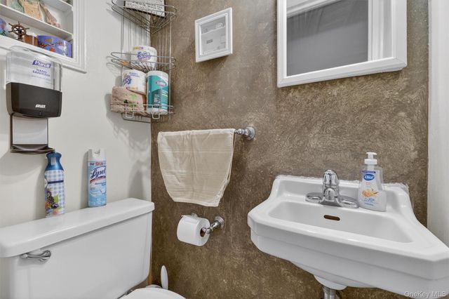 2726 Fenton Avenue, Bronx, NY 10469