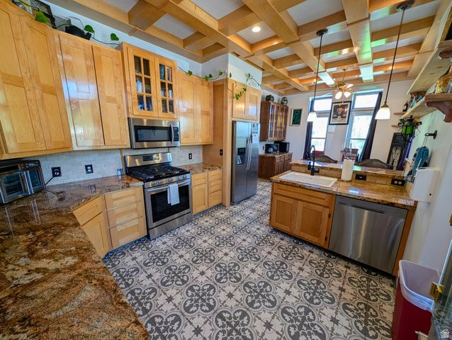 19 S 200 E, Salem, UT 84653