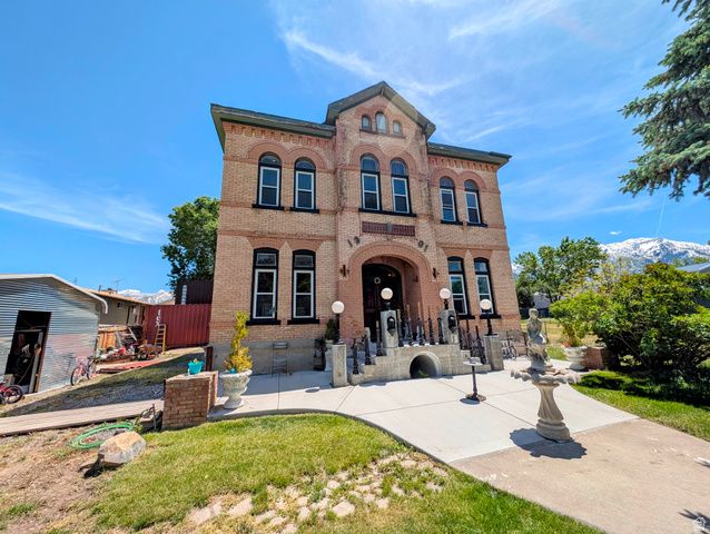 19 S 200 E, Salem, UT 84653
