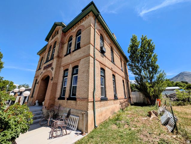 19 S 200 E, Salem, UT 84653