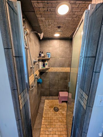 19 S 200 E, Salem, UT 84653