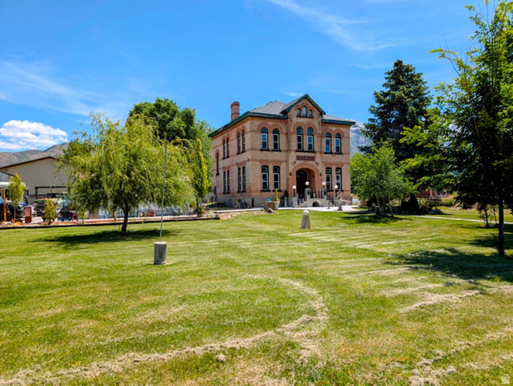 19 S 200 E, Salem, UT 84653