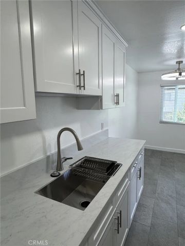 7039 Remmet Avenue G, Canoga Park, CA 91303