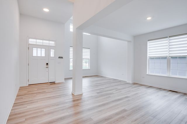 205 Tinana Street, Oswego, IL 60543