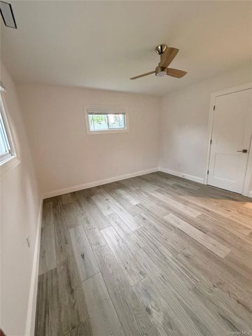 17 Jefferson Avenue, Northport, NY 11768