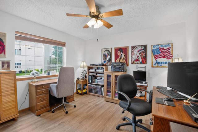 3619 Pheasant Ln Apt 4, Waterloo, IA 50701