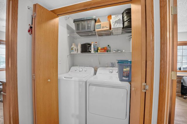 3619 Pheasant Ln Apt 4, Waterloo, IA 50701