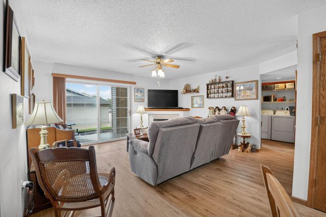 3619 Pheasant Ln Apt 4, Waterloo, IA 50701