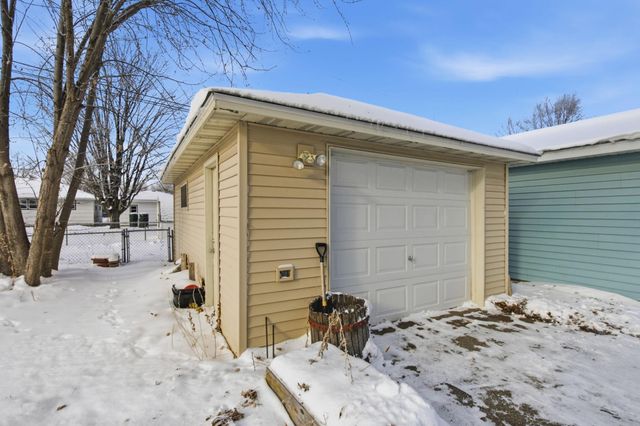 741 31st Avenue N, Saint Cloud, MN 56303