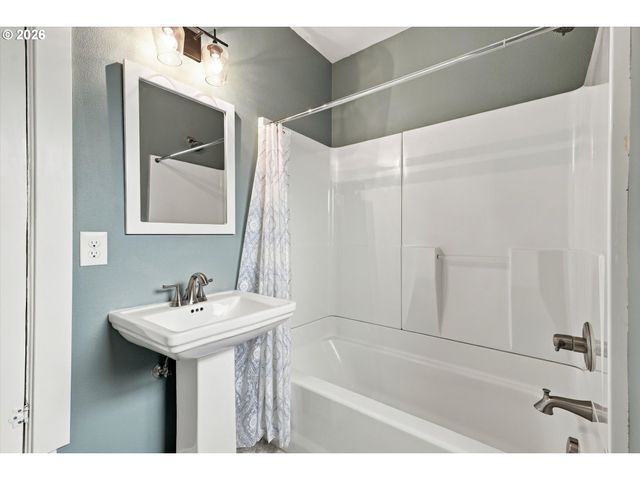 6207 Se 92ND Ave, Portland, OR 97266