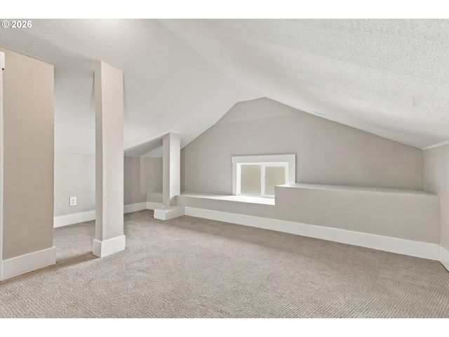 6207 Se 92ND Ave, Portland, OR 97266