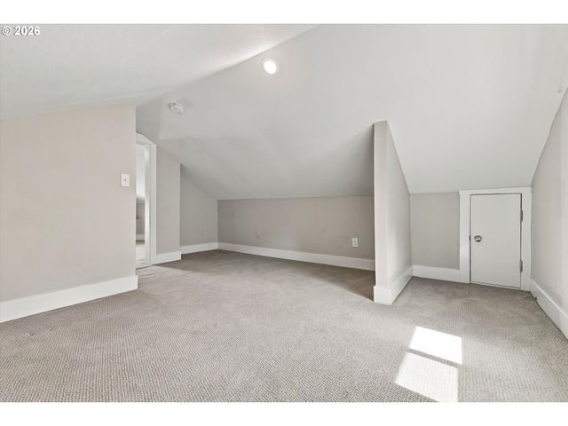 6207 Se 92ND Ave, Portland, OR 97266