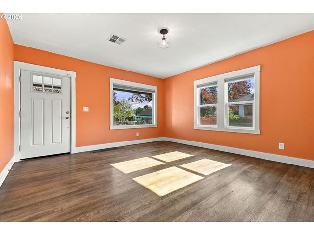 6207 Se 92ND Ave, Portland, OR 97266