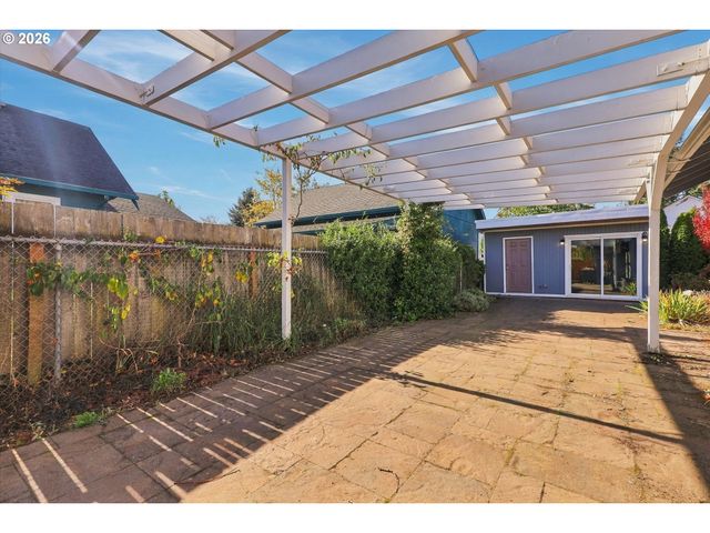 6207 Se 92ND Ave, Portland, OR 97266