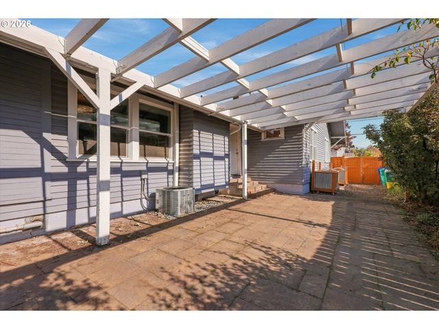 6207 Se 92ND Ave, Portland, OR 97266
