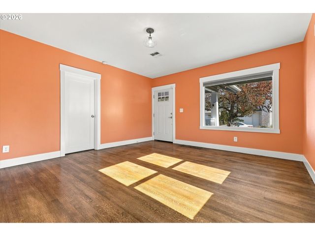 6207 Se 92ND Ave, Portland, OR 97266