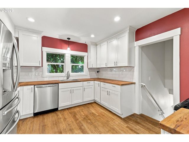6207 Se 92ND Ave, Portland, OR 97266