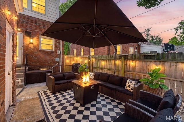 1067 Wilson Avenue, St Louis, MO 63130