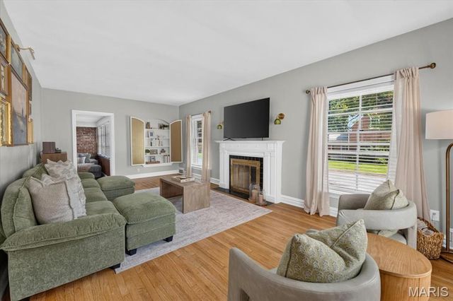 1067 Wilson Avenue, St Louis, MO 63130