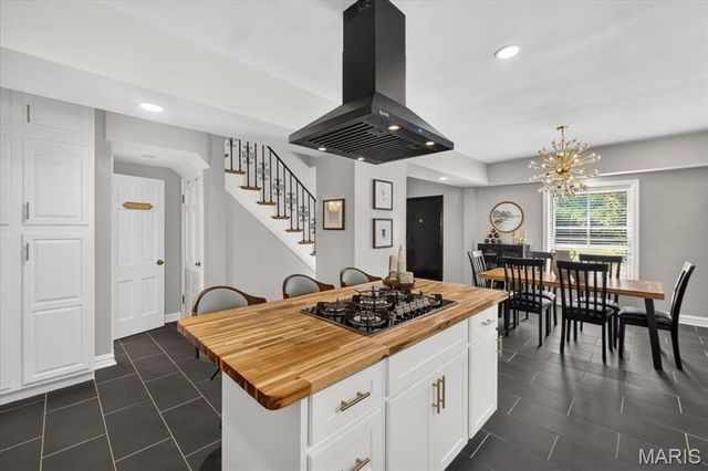 1067 Wilson Avenue, St Louis, MO 63130
