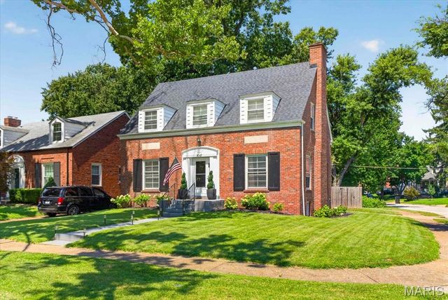 1067 Wilson Avenue, St Louis, MO 63130