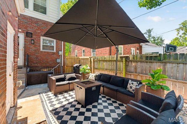 1067 Wilson Avenue, St Louis, MO 63130