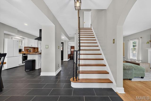 1067 Wilson Avenue, St Louis, MO 63130