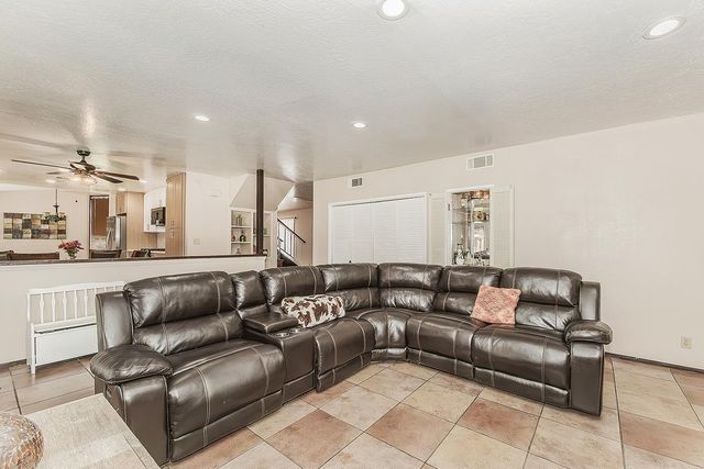 1534 S Sylmar Avenue, Fresno, CA 93727