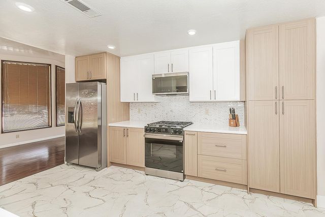 1534 S Sylmar Avenue, Fresno, CA 93727