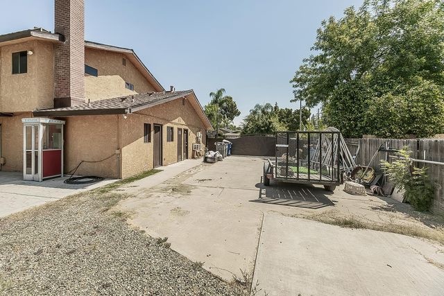 1534 S Sylmar Avenue, Fresno, CA 93727
