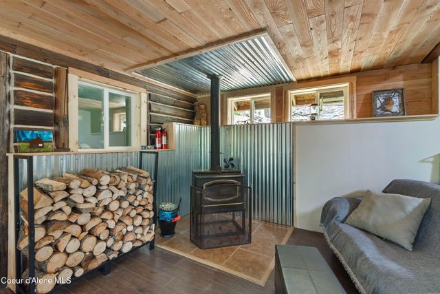 40 Laid Back DR, Sandpoint, ID 83864